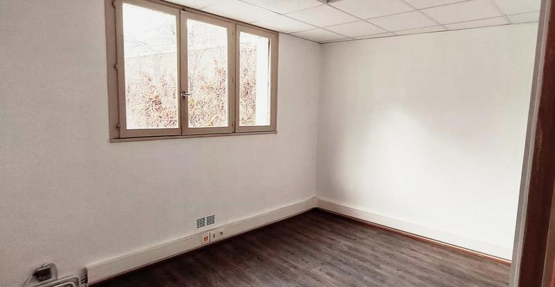 Bureau - 107 m² - 3 pièces