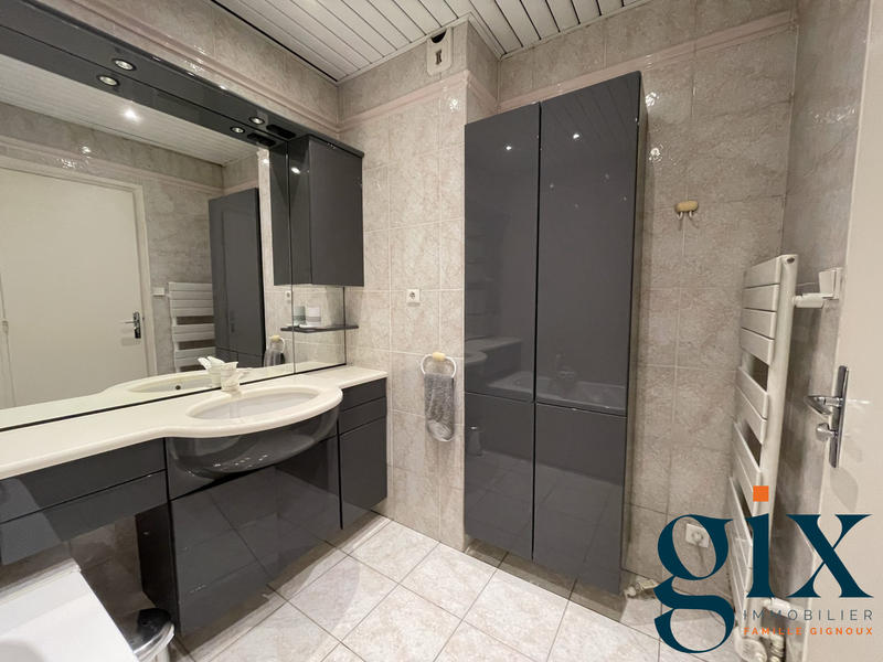 Appartement - 123 m² - 5 pièces