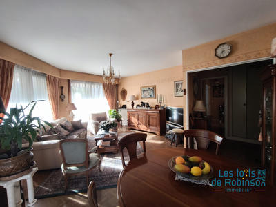 Appartement - 83 m² - 4 pièces