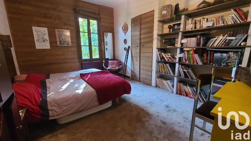 Maison - 212 m² - 8 pièces