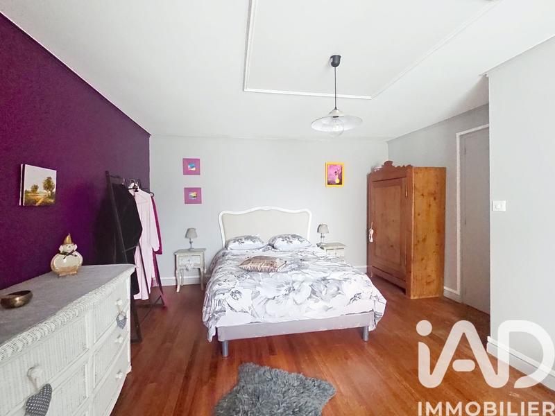 Maison - 148 m² - 9 pièces