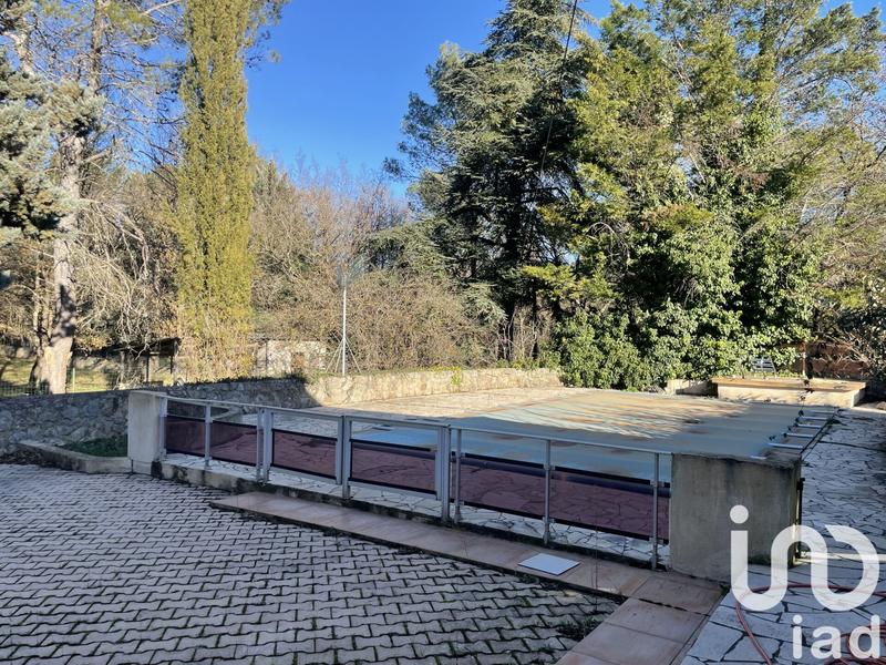 Maison - 205 m² - 6 pièces