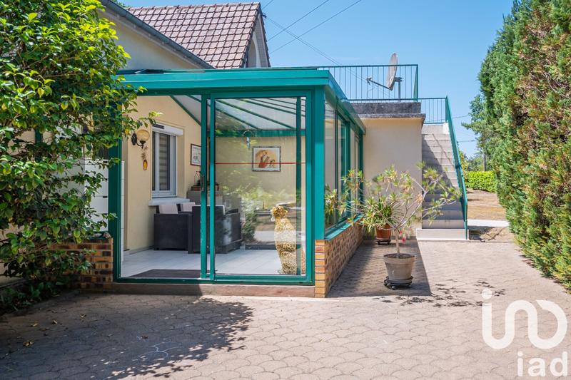 Maison - 182 m² - 9 pièces