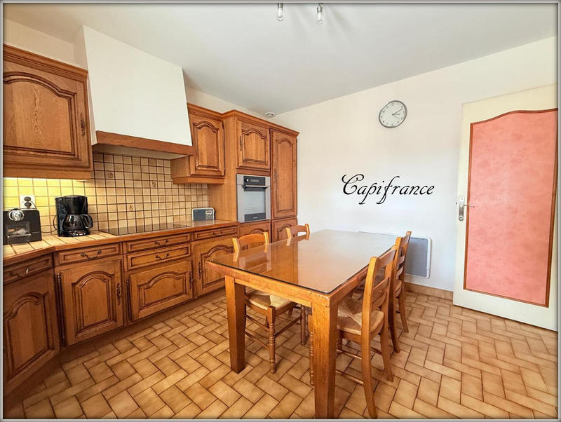 Maison - 95 m² - 5 pièces