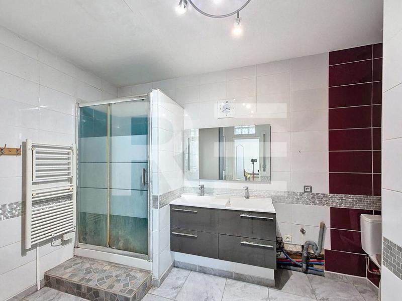 Appartement - 104 m² - 3 pièces