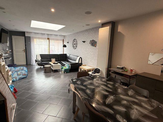 Maison - 102 m² - 5 pièces