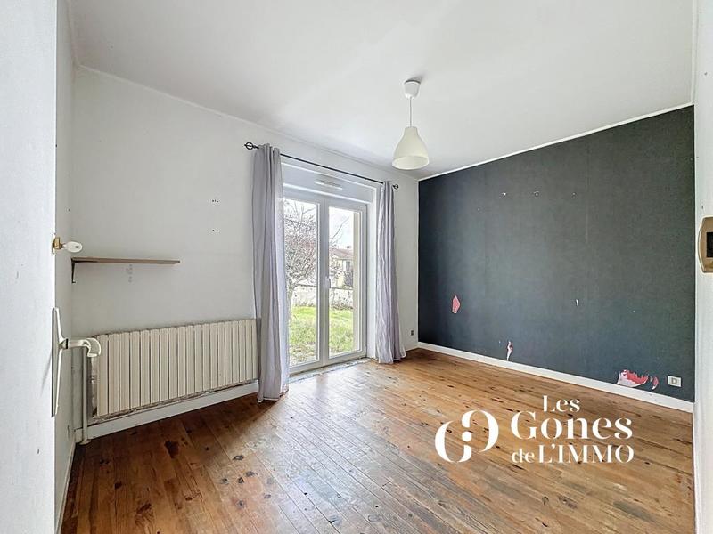 Maison - 235 m² - 8 pièces