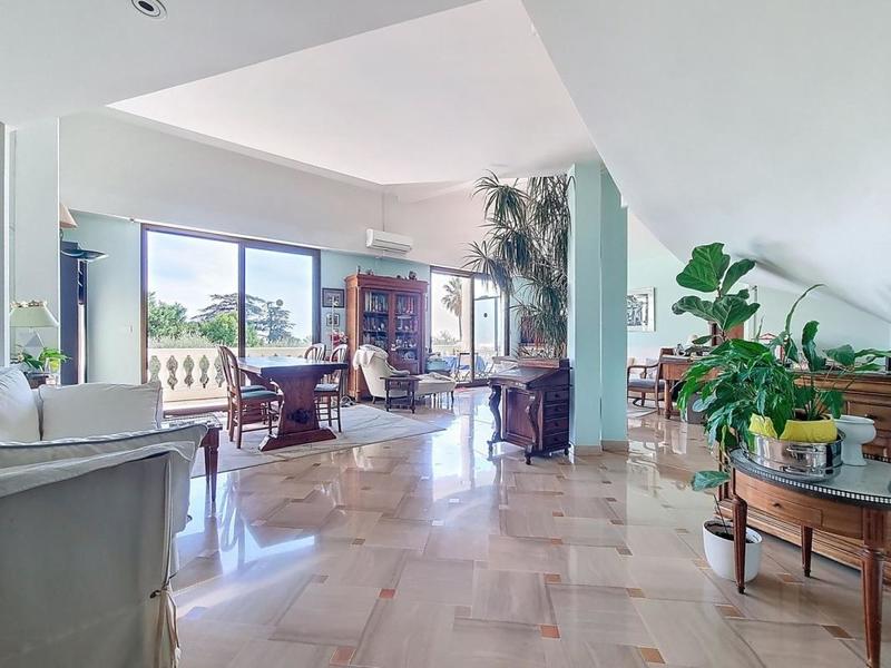 Duplex - 145 m² - 4 pièces