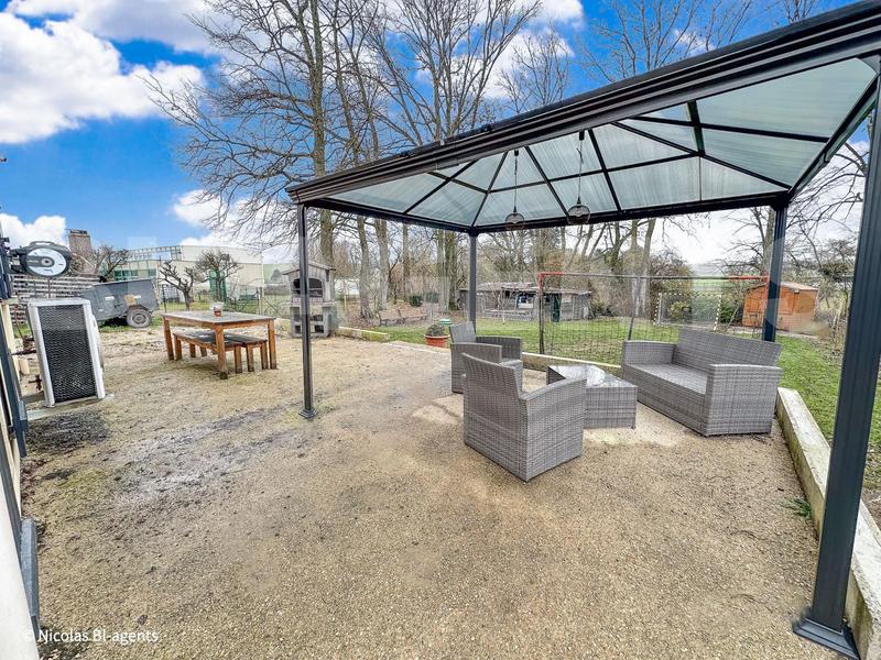 Pavillon - 96 m² - 5 pièces