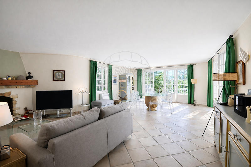 Villa - 185 m² - 6 pièces