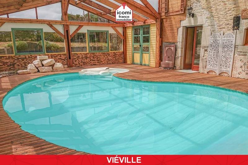 Maison - 200 m² - 8 pièces