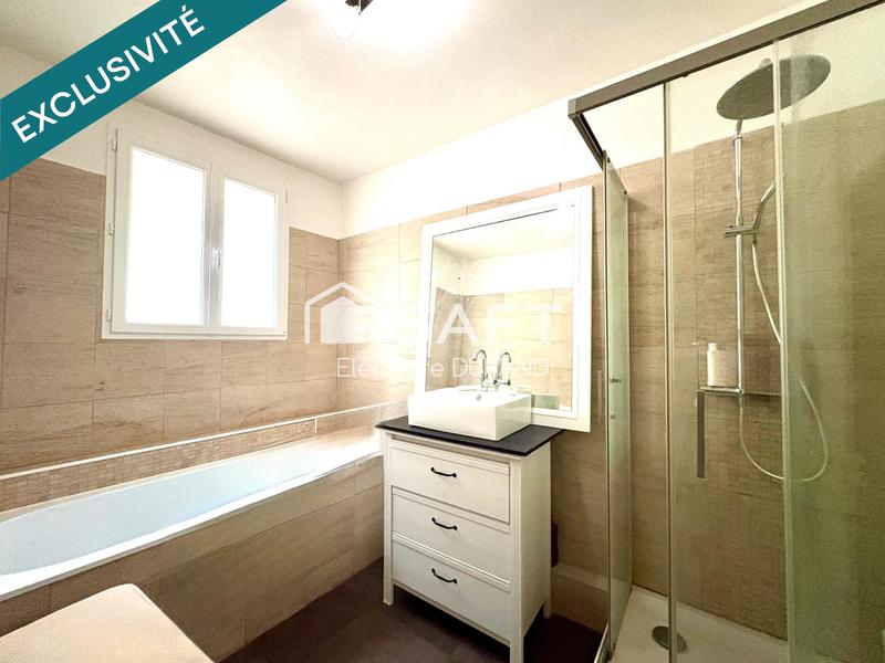 Maison - 215 m² - 8 pièces