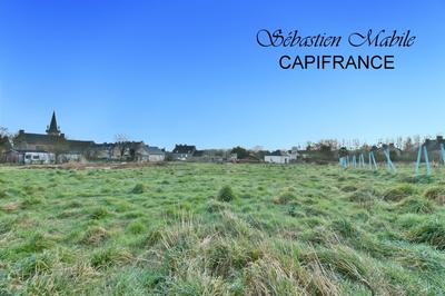 Terrain constructible - 838 m²