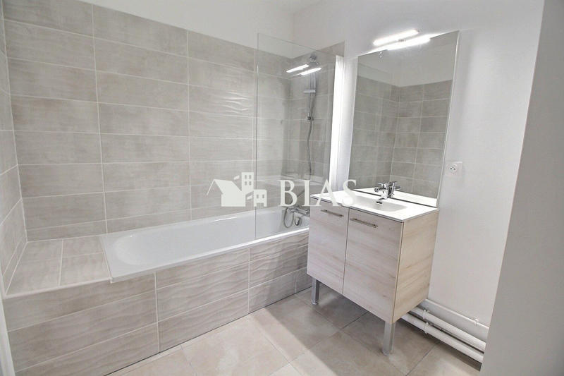 Appartement - 81 m² - 4 pièces