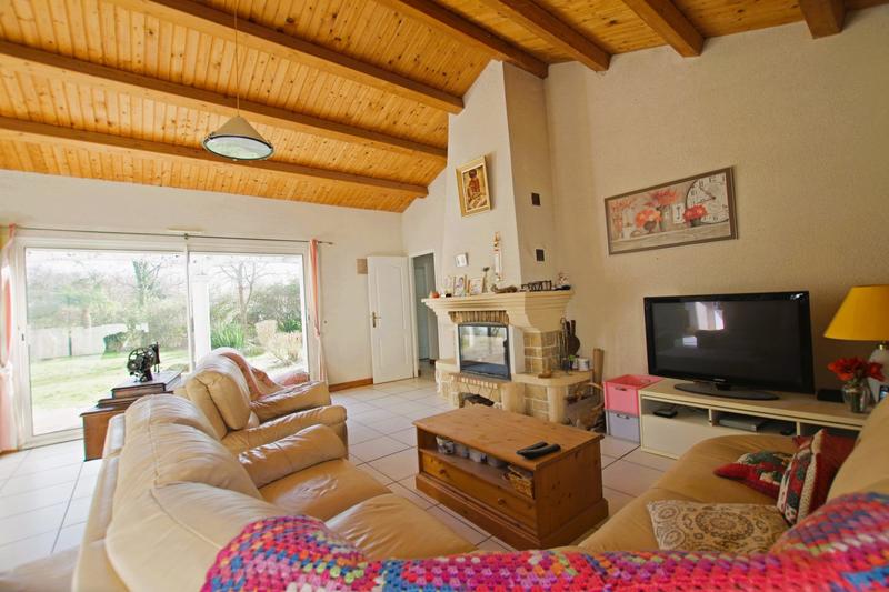 Maison traditionnelle - 165 m² - 6 pièces