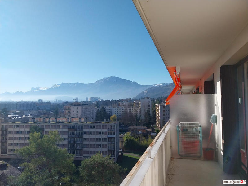 Appartement - 100 m² - 5 pièces