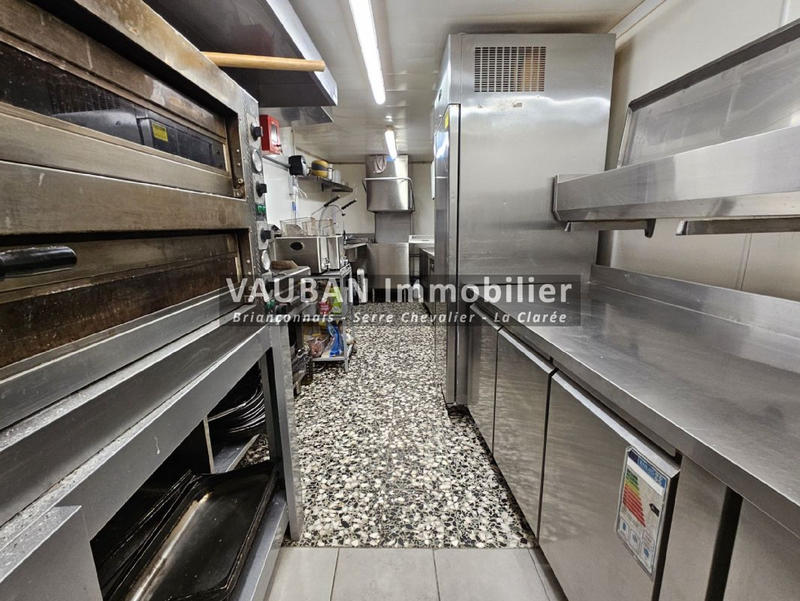 Fonds de commerce - Magasins - 102 m²