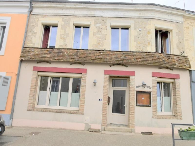 Maison - 216 m² - 9 pièces