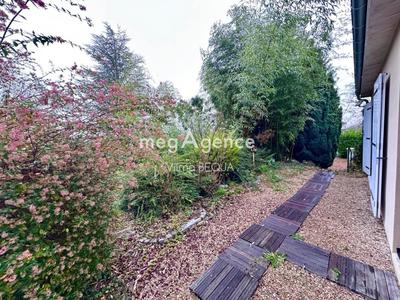 Maison - 98 m² - 5 pièces