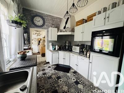 Maison - 177 m² - 8 pièces