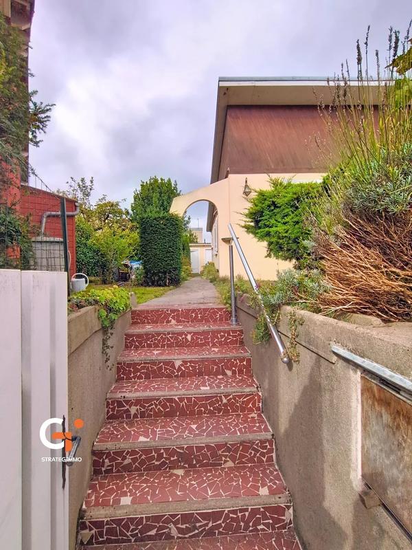 Maison - 110 m² - 5 pièces