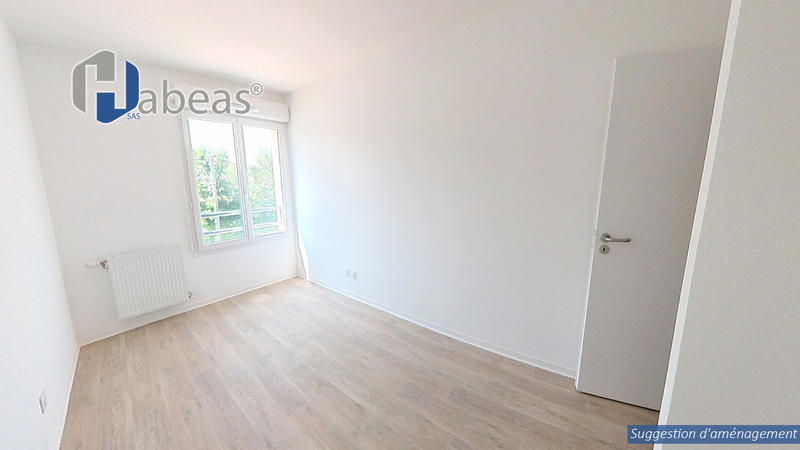 Appartement - 80 m² - 4 pièces