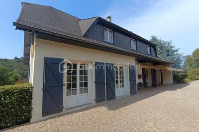 Maison - 193 m² - 7 pièces