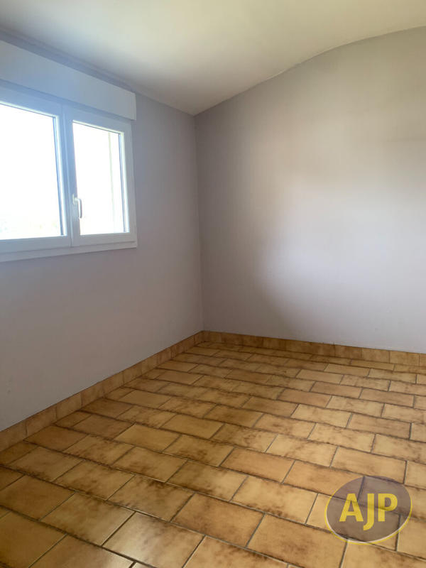 Maison - 83 m² - 3 pièces