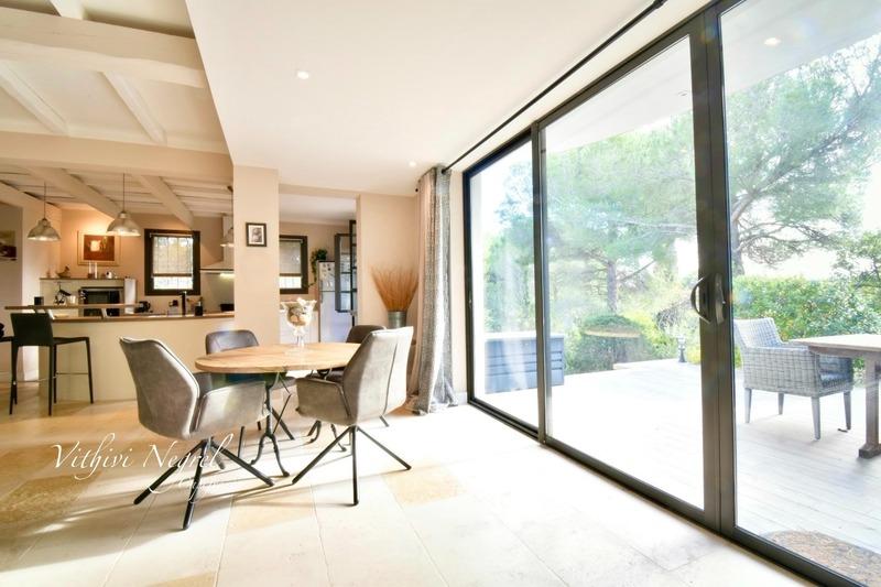 Propriété - 150 m² - 5 pièces