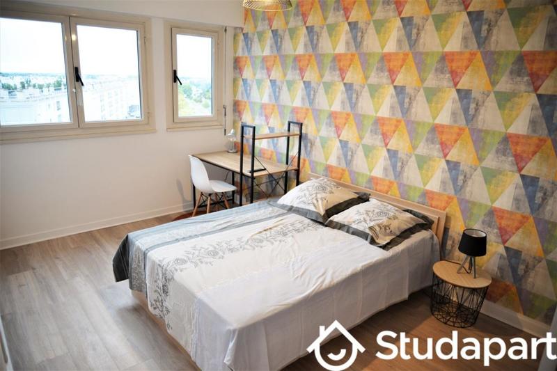 Chambre - 13 m² - 1 pièce