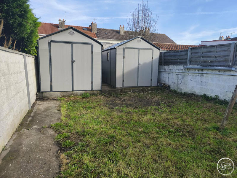 Maison - 80 m² - 5 pièces