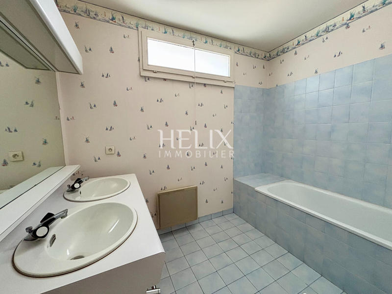 Maison - 145 m² - 7 pièces