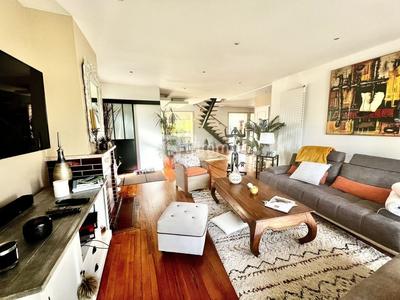 Maison - 160 m² - 5 pièces