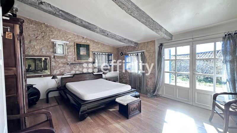 Mas - 175 m² - 7 pièces