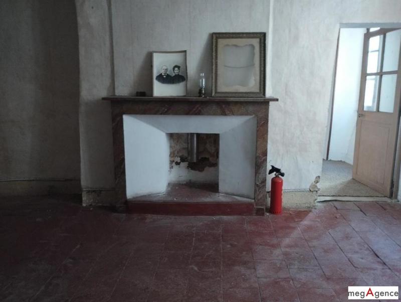 Maison - 323 m² - 12 pièces