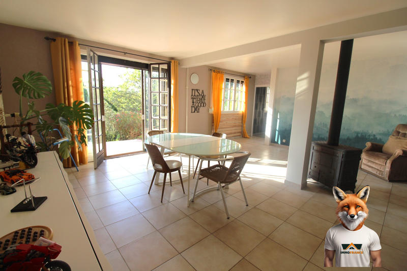 Maison - 165 m² - 8 pièces