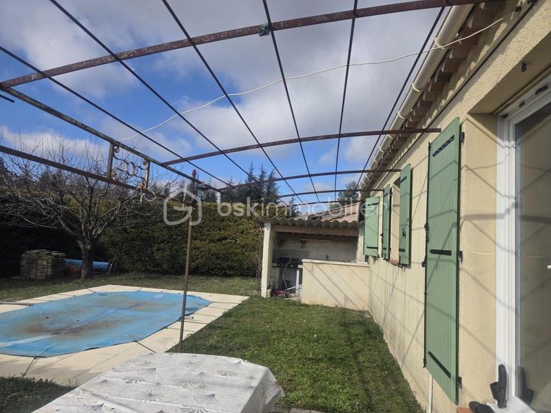 Maison - 99 m² - 4 pièces