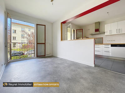 Appartement - 91 m² - 5 pièces