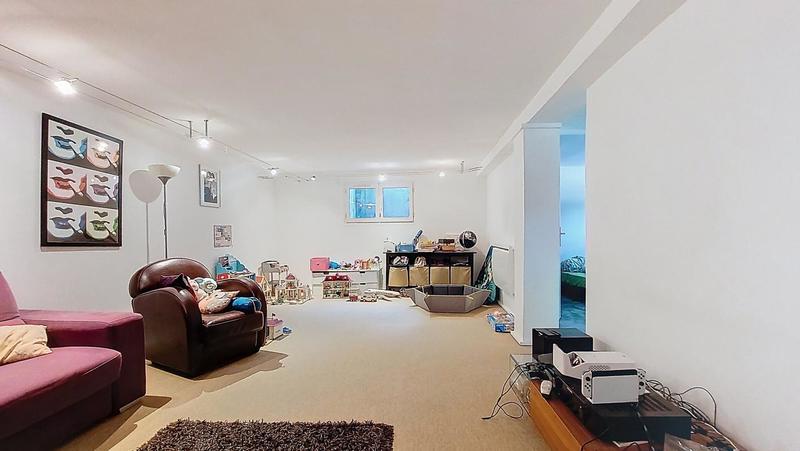 Maison - 194 m² - 6 pièces