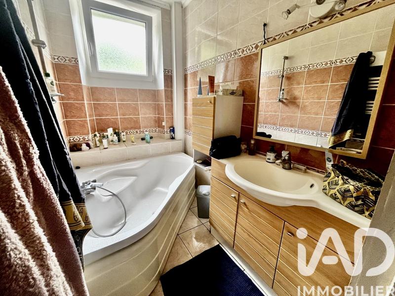 Appartement - 81 m² - 4 pièces