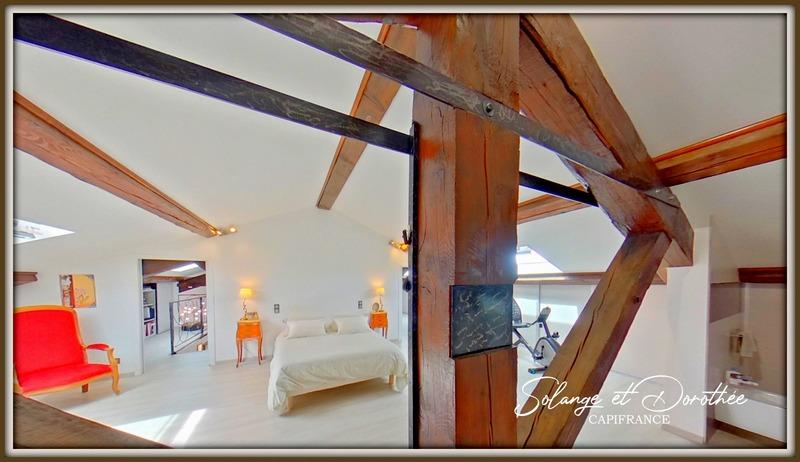 Maison - 325 m² - 8 pièces