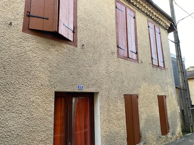Maison - 280 m² - 6 pièces