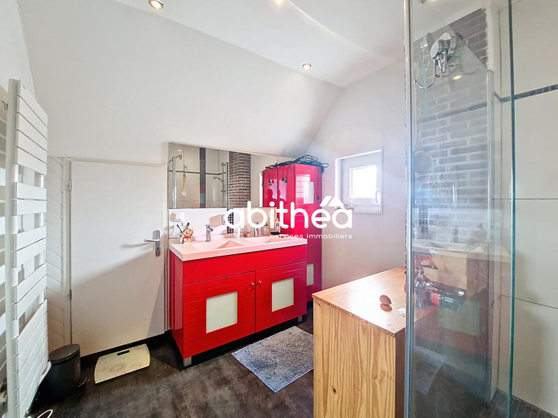 Maison - 95 m² - 4 pièces