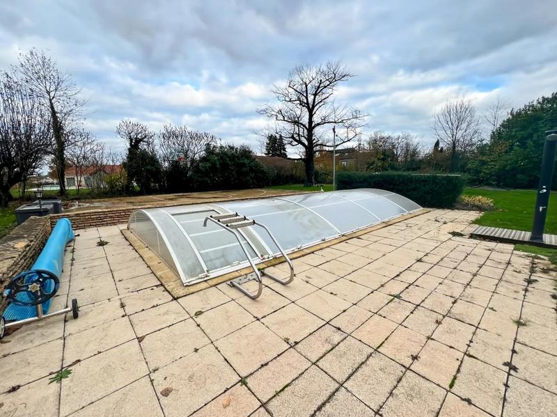 Maison - 198 m² - 6 pièces