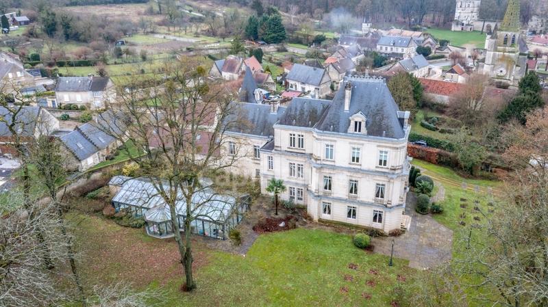 Propriété - 750 m² - 15 pièces