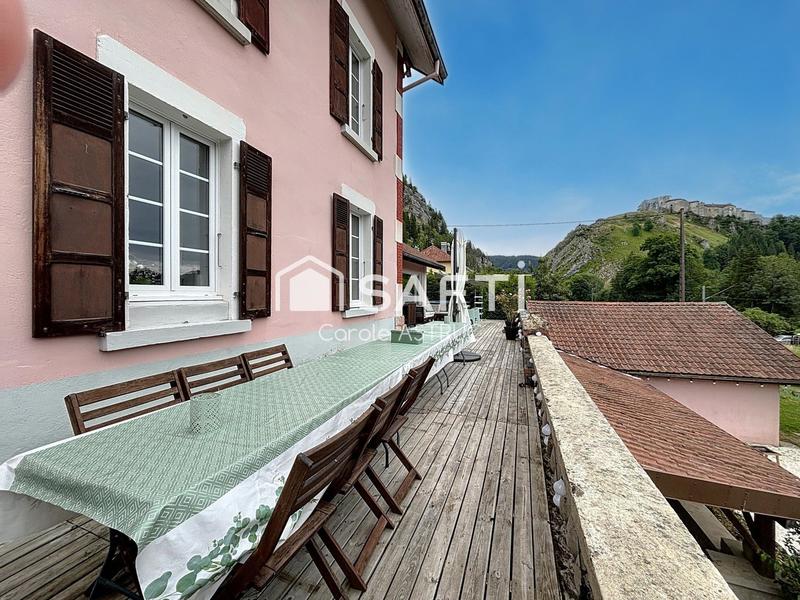 Maison de maîtres - 280 m² - 14 pièces