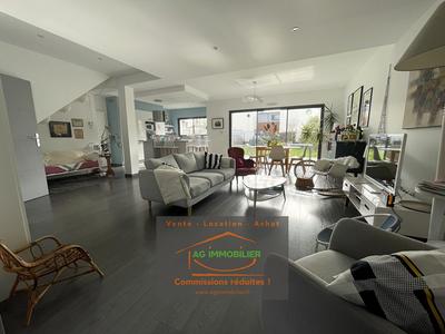 Maison - 175 m² - 7 pièces