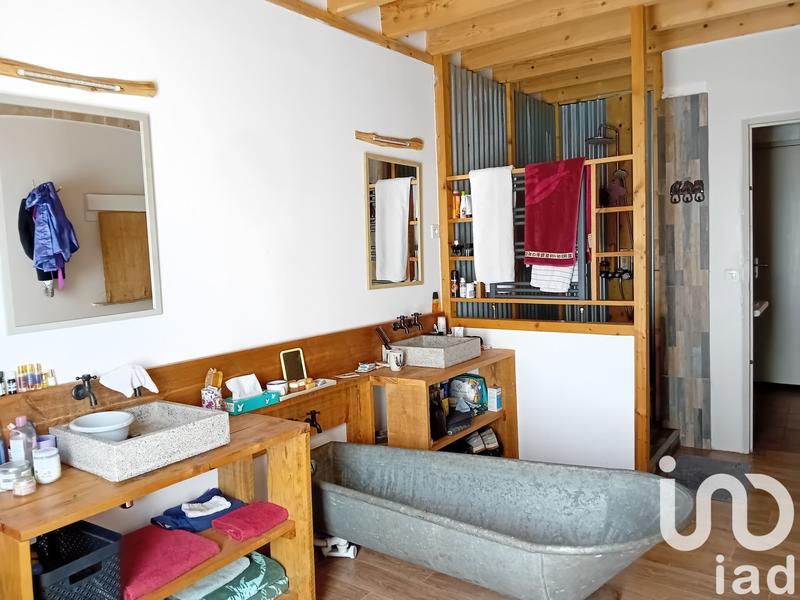 Maison - 642 m² - 14 pièces