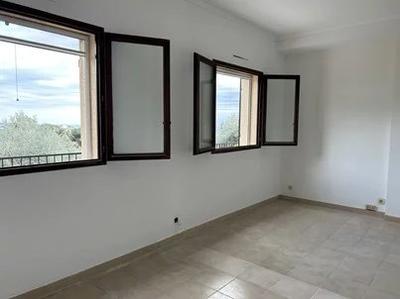 Appartement - 100 m² - 4 pièces