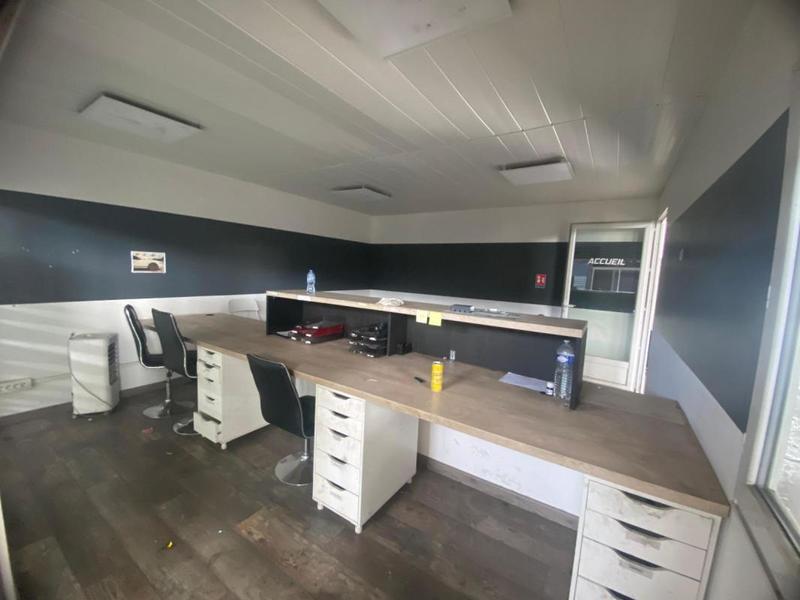 Local commercial - 230 m²